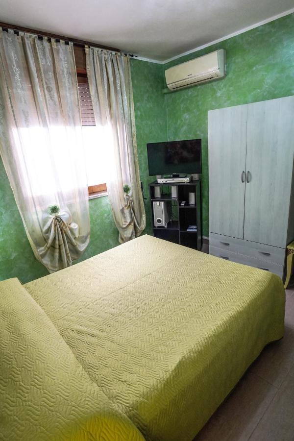 A Casa Di Lele Apartment ปอร์โตเชซาเรโอ ภายนอก รูปภาพ